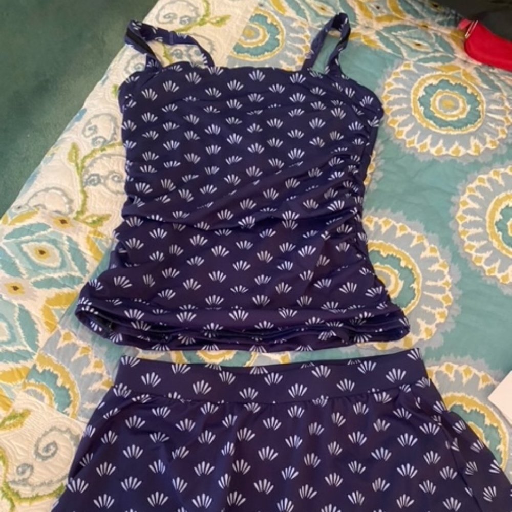 Talbots two piece skirted Miracle Suit light control